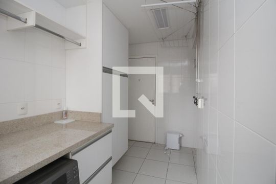 Área de Serviço de apartamento para alugar com 3 quartos, 135m² em Vila Carrão, São Paulo