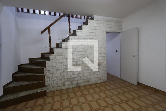 Sala 1 de casa à venda com 2 quartos, 328m² em Vila Darli, São Paulo