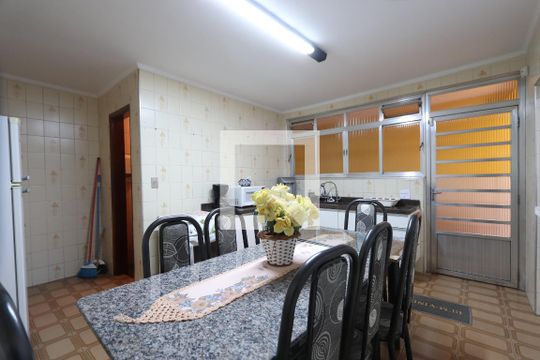 Cozinha de casa à venda com 2 quartos, 328m² em Vila Darli, São Paulo