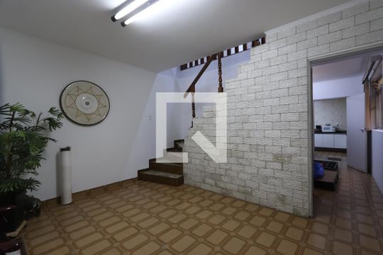 Casa à venda com 2 quartos, 328m² em Vila Darli, São Paulo