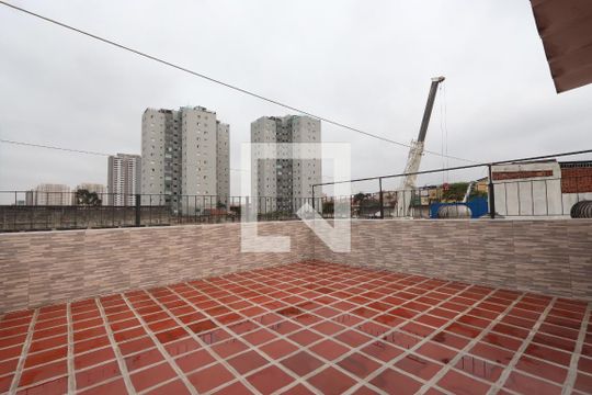 Varanda de casa à venda com 2 quartos, 328m² em Vila Darli, São Paulo