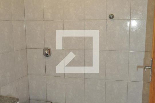 Banheiro Churrasqueira de casa à venda com 3 quartos, 200m² em Higienópolis, Rio de Janeiro
