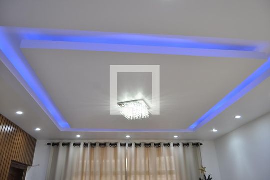 Sala de casa à venda com 3 quartos, 200m² em Higienópolis, Rio de Janeiro