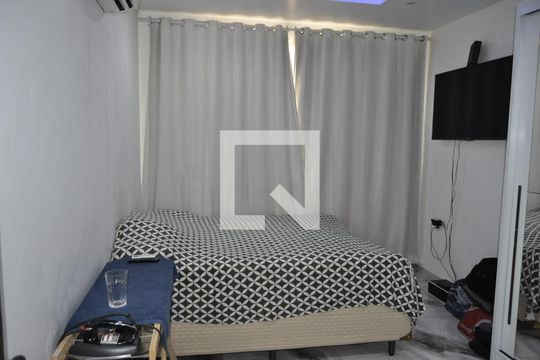 Quarto 1 de casa à venda com 3 quartos, 200m² em Higienópolis, Rio de Janeiro