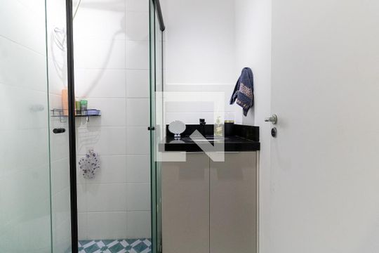 Banheiro de apartamento para alugar com 1 quarto, 20m² em Vila Moraes, São Paulo