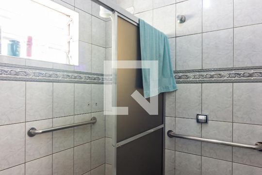Banheiro de casa à venda com 3 quartos, 240m² em Centro, Osasco