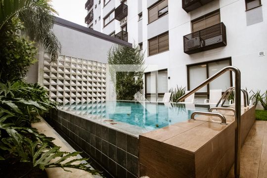 Área comum - Piscina de apartamento à venda com 2 quartos, 82m² em Menino Deus, Porto Alegre
