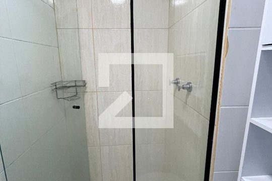 Banheiro Social de apartamento à venda com 2 quartos, 45m² em Cidade dos Bandeirantes, São Paulo