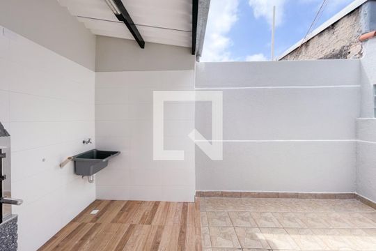 Vista - Quarto 2 de casa para alugar com 2 quartos, 170m² em Jardim Vera Cruz, São Bernardo do Campo