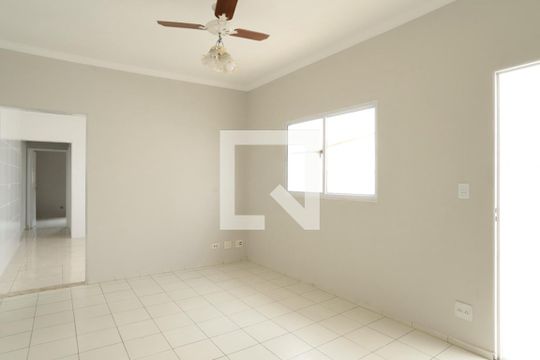 Sala de casa para alugar com 2 quartos, 170m² em Jardim Vera Cruz, São Bernardo do Campo