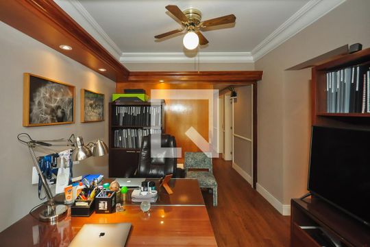 Escritório de apartamento à venda com 3 quartos, 230m² em Vila Andrade, São Paulo