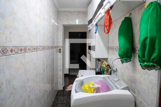 Área de serviço de casa à venda com 4 quartos, 232m² em Osvaldo Cruz, São Caetano do Sul