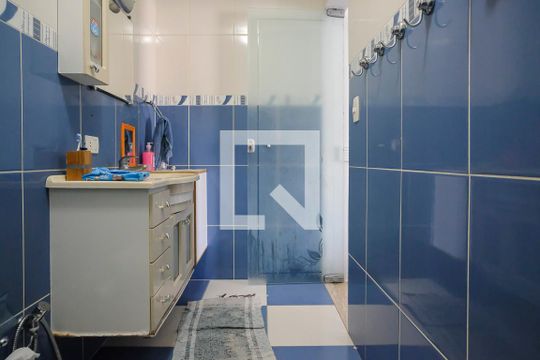 Banheiro da suíte 1 de casa à venda com 4 quartos, 232m² em Osvaldo Cruz, São Caetano do Sul