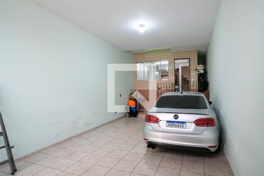 Garagem de casa à venda com 4 quartos, 232m² em Osvaldo Cruz, São Caetano do Sul
