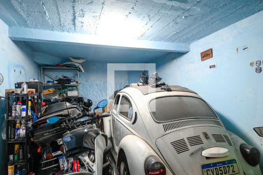 Garagem de casa para alugar com 3 quartos, 144m² em Aclimação, São Paulo
