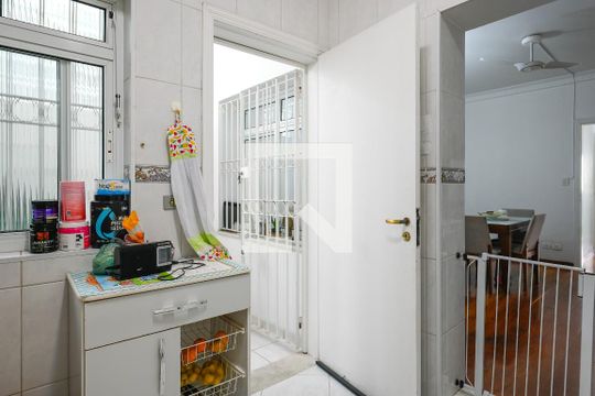 Cozinha de casa para alugar com 3 quartos, 144m² em Aclimação, São Paulo
