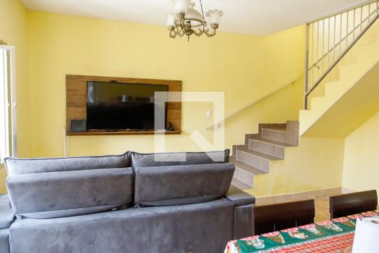 Casa à venda com 4 quartos, 500m² em Vila Yolanda, Osasco