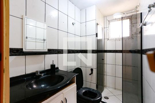 Banheiro de apartamento à venda com 3 quartos, 66m² em Rio Pequeno, São Paulo