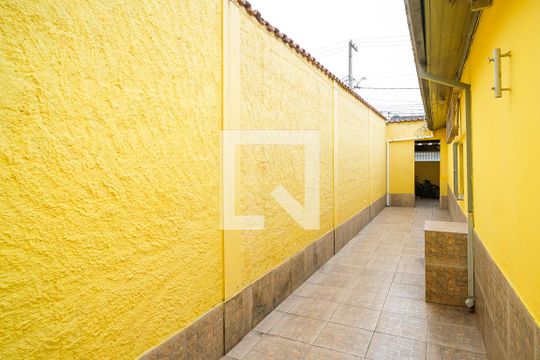Corredor de casa à venda com 1 quarto, 100m² em Vila Vivaldi, São Bernardo do Campo