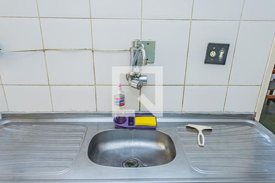 Cozinha de apartamento para alugar com 2 quartos, 71m² em Vila Siqueira (zona Norte), São Paulo