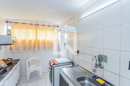 Cozinha de apartamento para alugar com 2 quartos, 71m² em Vila Siqueira (zona Norte), São Paulo