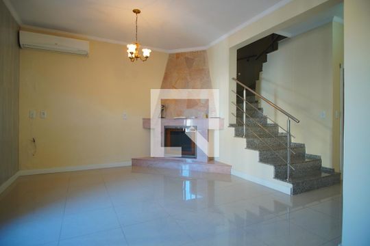 Sala de casa à venda com 4 quartos, 248m² em Vila Ipiranga, Porto Alegre