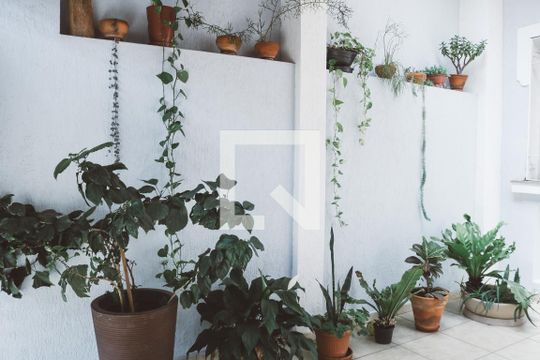 Garagem de casa à venda com 2 quartos, 105m² em Santa Teresinha, São Paulo