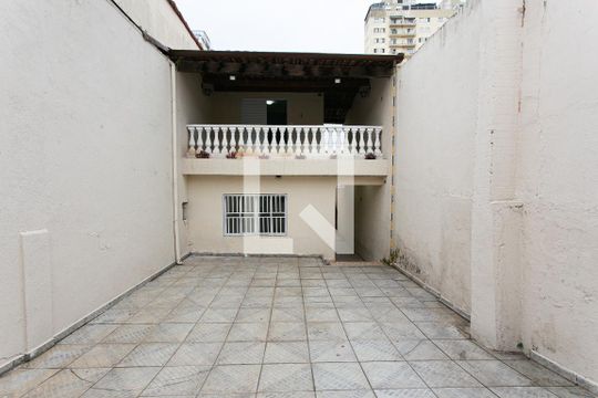 Garagem de casa para alugar com 2 quartos, 90m² em Vila Beatriz, São Paulo