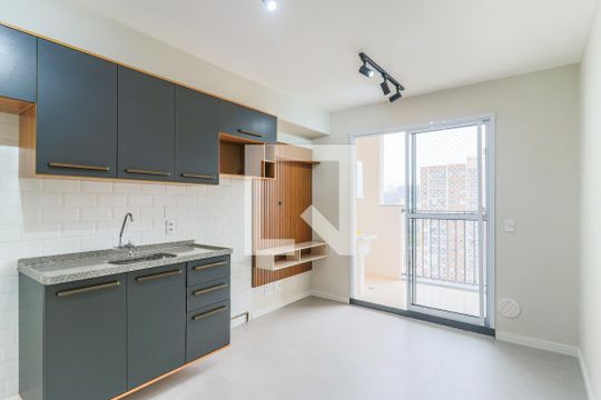 Apartamento à venda com 2 quartos, 36m² em Jardim Caravelas, São Paulo