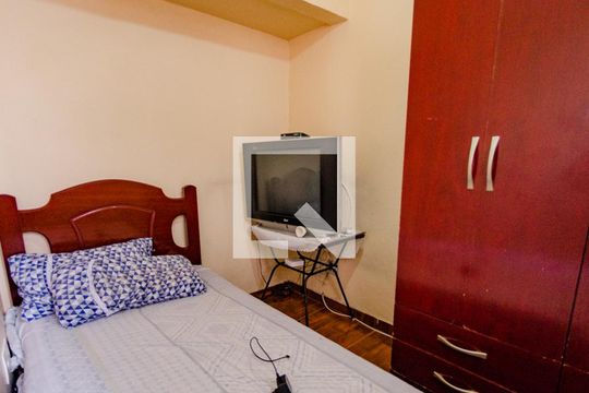 Quarto de serviço de apartamento à venda com 3 quartos, 70m² em Barro Preto, Belo Horizonte