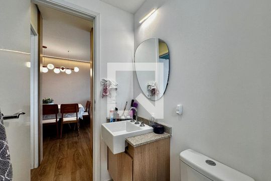 Banheiro Social de apartamento à venda com 2 quartos, 66m² em Campo Belo, São Paulo