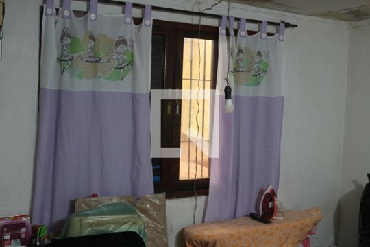 Quarto 4 de casa à venda com 4 quartos, 240m² em Osvaldo Cruz, São Caetano do Sul