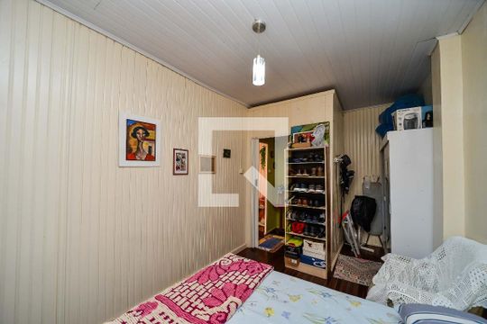Quarto 1 de casa à venda com 2 quartos, 57m² em Vila Jardim, Porto Alegre