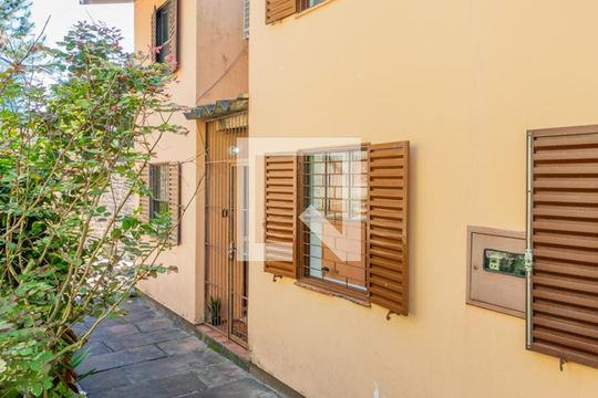 Área comum de casa de condomínio para alugar com 2 quartos, 70m² em Cavalhada, Porto Alegre