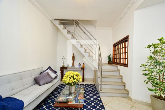 Sala de estar de casa à venda com 5 quartos, 297m² em Colégio Batista, Belo Horizonte