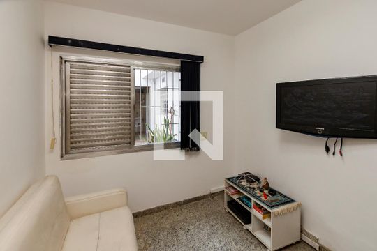 Suíte de Hóspedes de casa à venda com 4 quartos, 300m² em Campo Belo, São Paulo