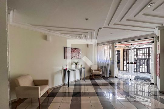 Hall de entrada de apartamento à venda com 1 quarto, 59m² em Vila Alzira, Santo André