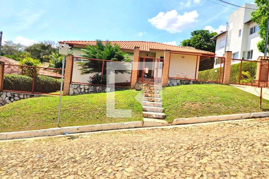 Fachada de casa de condomínio para alugar com 5 quartos, 300m² em Condados da Lagoa, Lagoa Santa
