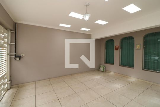Garagem de casa à venda com 3 quartos, 200m² em Vila Formosa, São Paulo