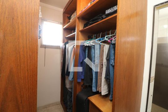 Closet  de casa à venda com 3 quartos, 200m² em Vila Formosa, São Paulo