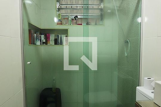 Banheiro Social de casa à venda com 2 quartos, 220m² em Baeta Neves, São Bernardo do Campo