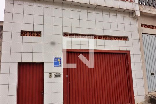 Fachada de casa à venda com 2 quartos, 220m² em Baeta Neves, São Bernardo do Campo