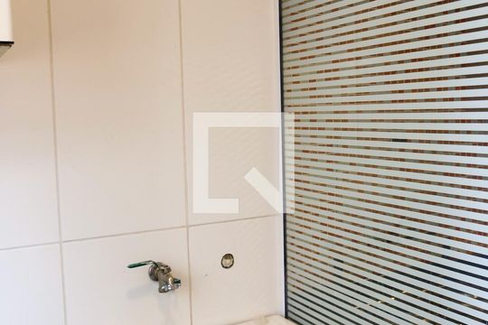 Lavanderia de apartamento para alugar com 2 quartos, 65m² em Jardim D’abril, Osasco