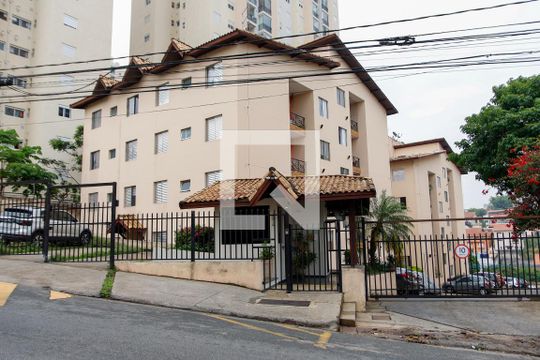 Fachada de apartamento para alugar com 2 quartos, 65m² em Jardim D’abril, Osasco