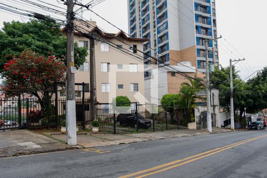 Fachada de apartamento para alugar com 2 quartos, 65m² em Jardim D’abril, Osasco