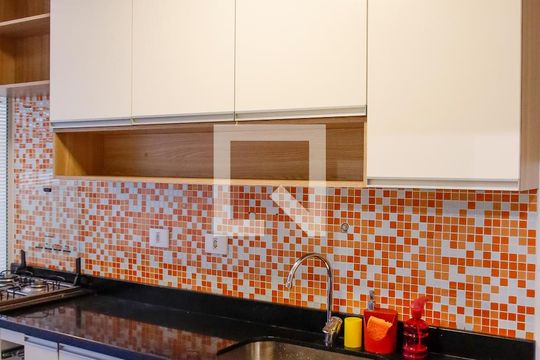 Cozinha de apartamento para alugar com 2 quartos, 65m² em Jardim D’abril, Osasco