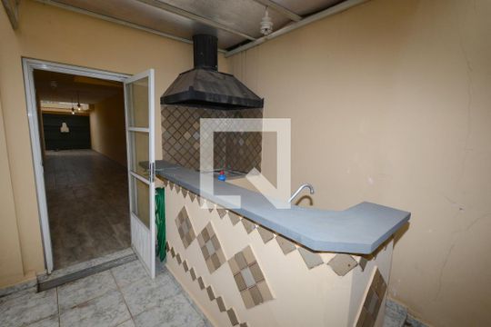 Churrasqueira de casa à venda com 4 quartos, 377m² em Campo Grande, São Paulo