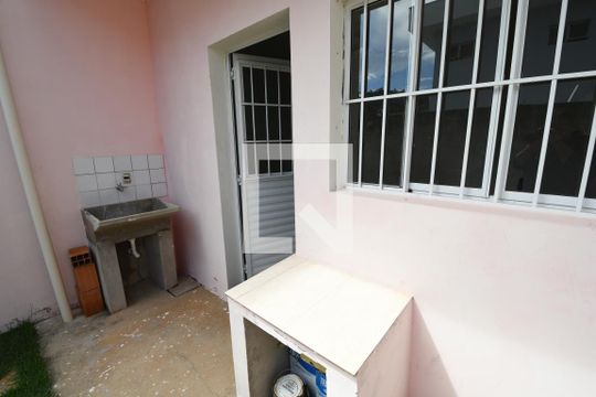 Área de Serviço de casa para alugar com 1 quarto, 28m² em Vila Santa Isabel, Campinas