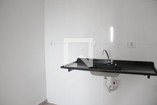 Cozinha de apartamento à venda com 2 quartos, 37m² em Vila Invernada, São Paulo
