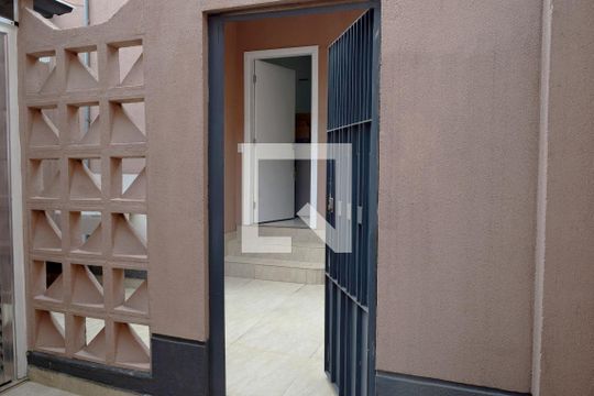 Entrada Homeoffice de casa à venda com 5 quartos, 140m² em Pompeia, São Paulo